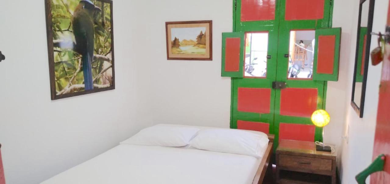 Hostal Estrella De Agua Саленто Экстерьер фото